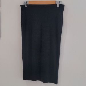 Stretchy midi skirt